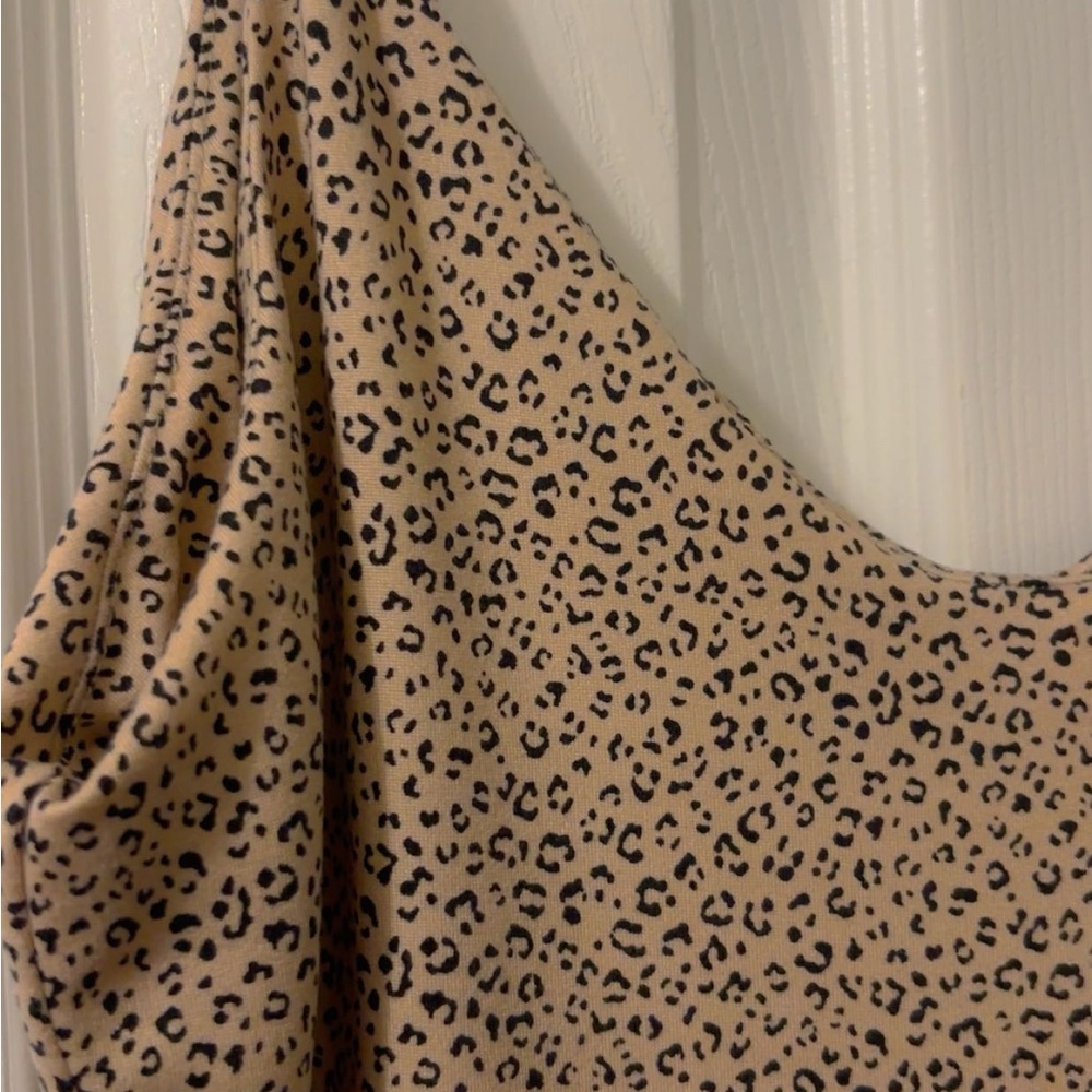 Gaze Leopard Print Bodysuit